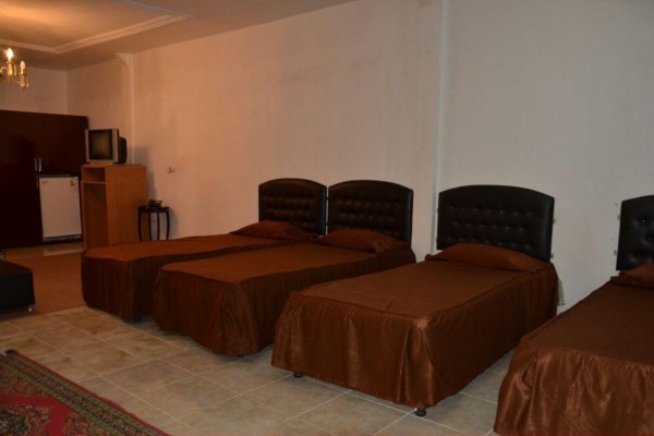اتاق چهار تخته تویین هتل فردیس خرم‌آباد